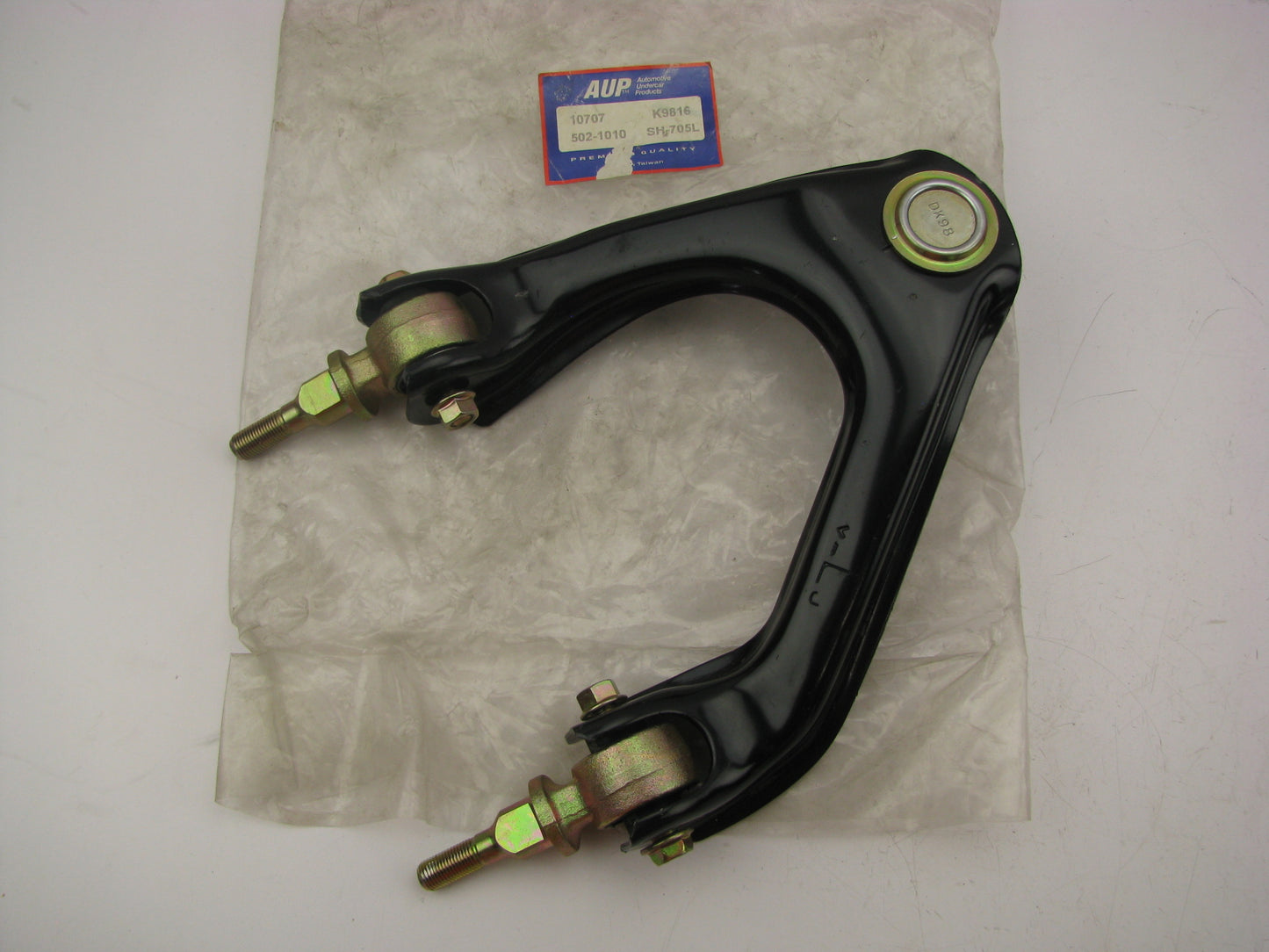 AUP 10707 Front Left Upper Control Arm & Ball Joint For 1990-1993 Honda Accord