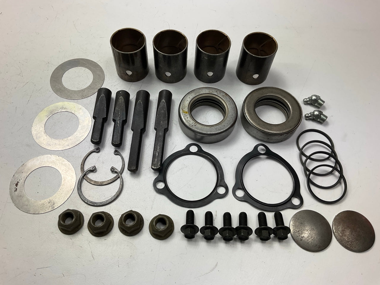 AUP 8568BHD Steering King Pin Bolt Set