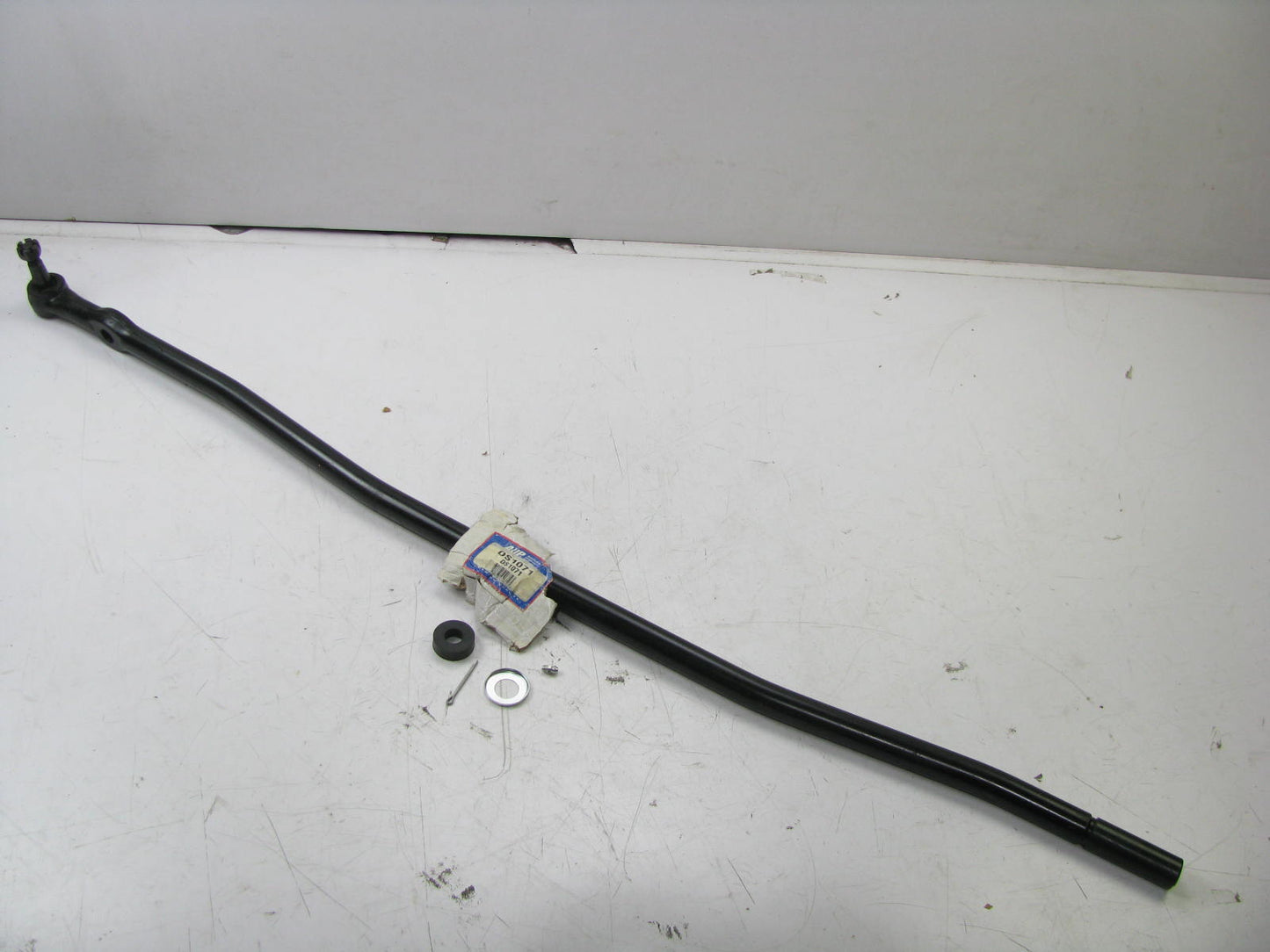 NEW UNBOXED DS1071 Front Right Outer Tie Rod End (4WD ONLY)