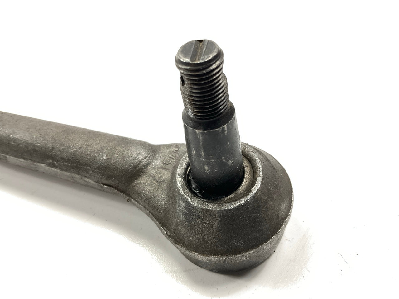MISSING RUBBER BOOT - AUP DS915 Front Right Outer Steering Tie Rod End