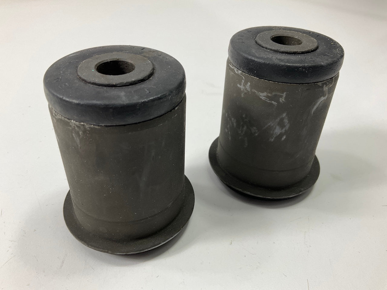 AUP K5222 FRONT LOWER Suspension Control Arm Bushing Kit
