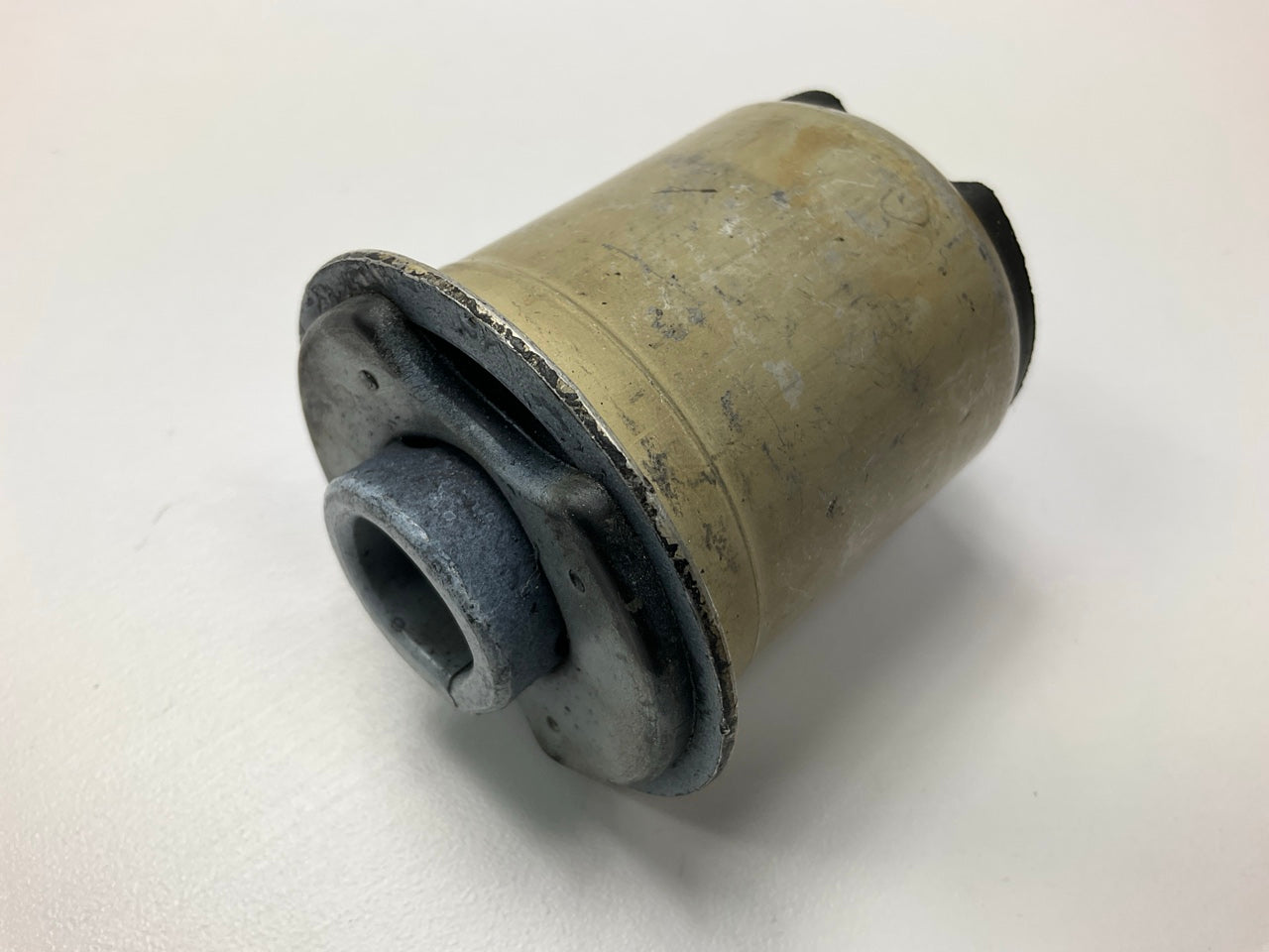 AUP K6580 Suspension Control Arm Bushings - Rear Lower Forward