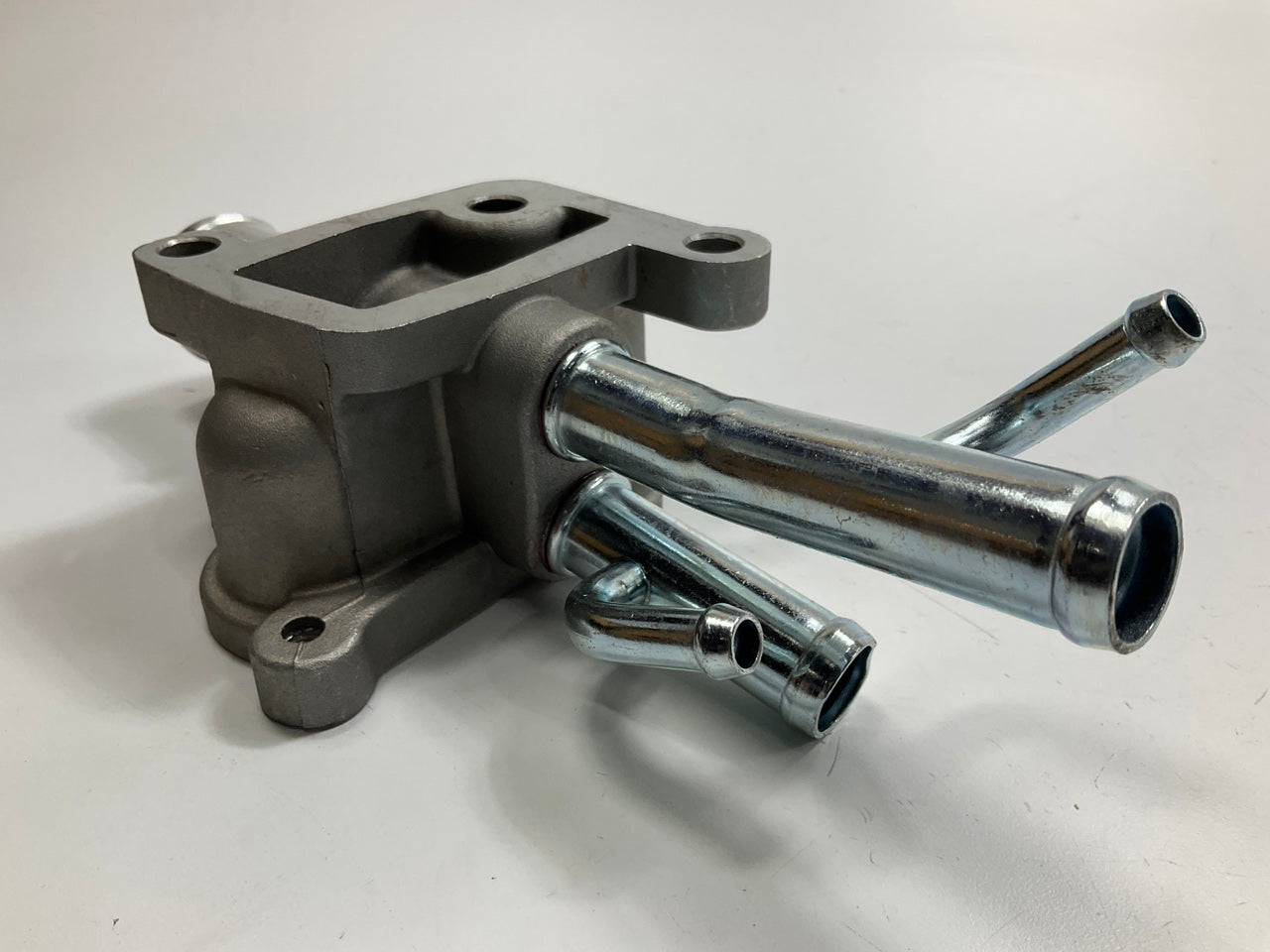 Auto 7 311-0034A Engine Coolant Thermostat Housing For 2002-2005 Hyundai Accent