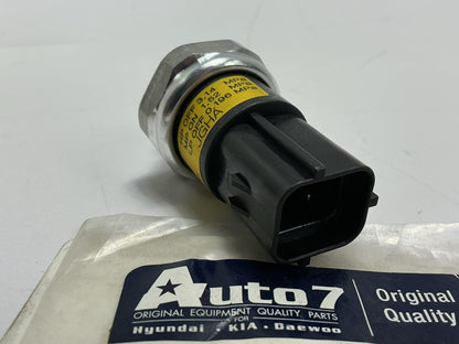 Auto 7 506-0012 A/C Refrigerant Pressure Switch