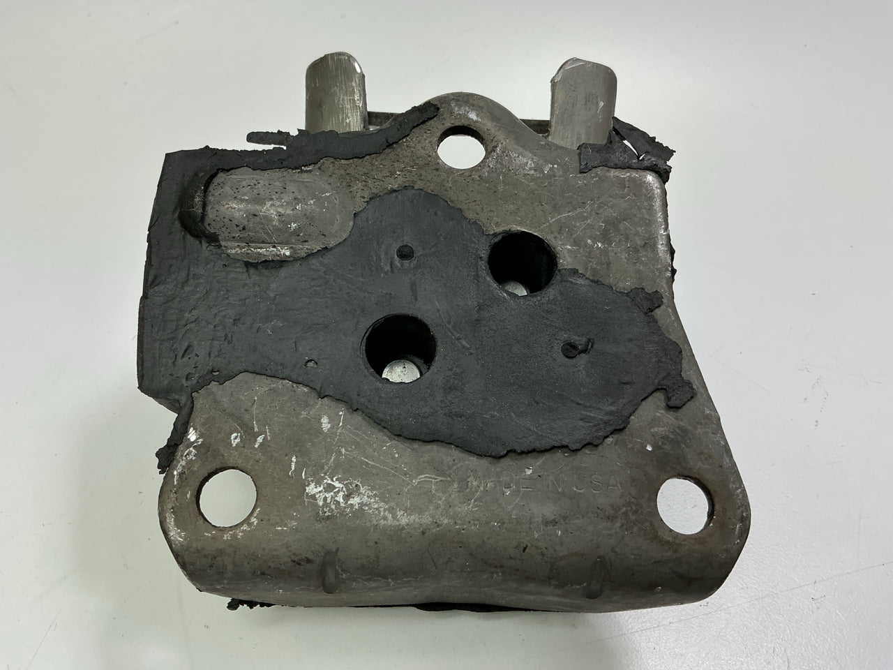 Auto Extra 2283 Front Left / Right Engine Motor Mount