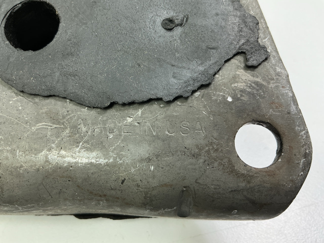 Auto Extra 2283 Front Left / Right Engine Motor Mount
