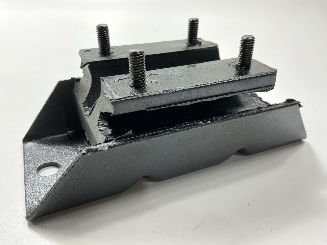 Auto Extra 2570 Rear Transmission Mount