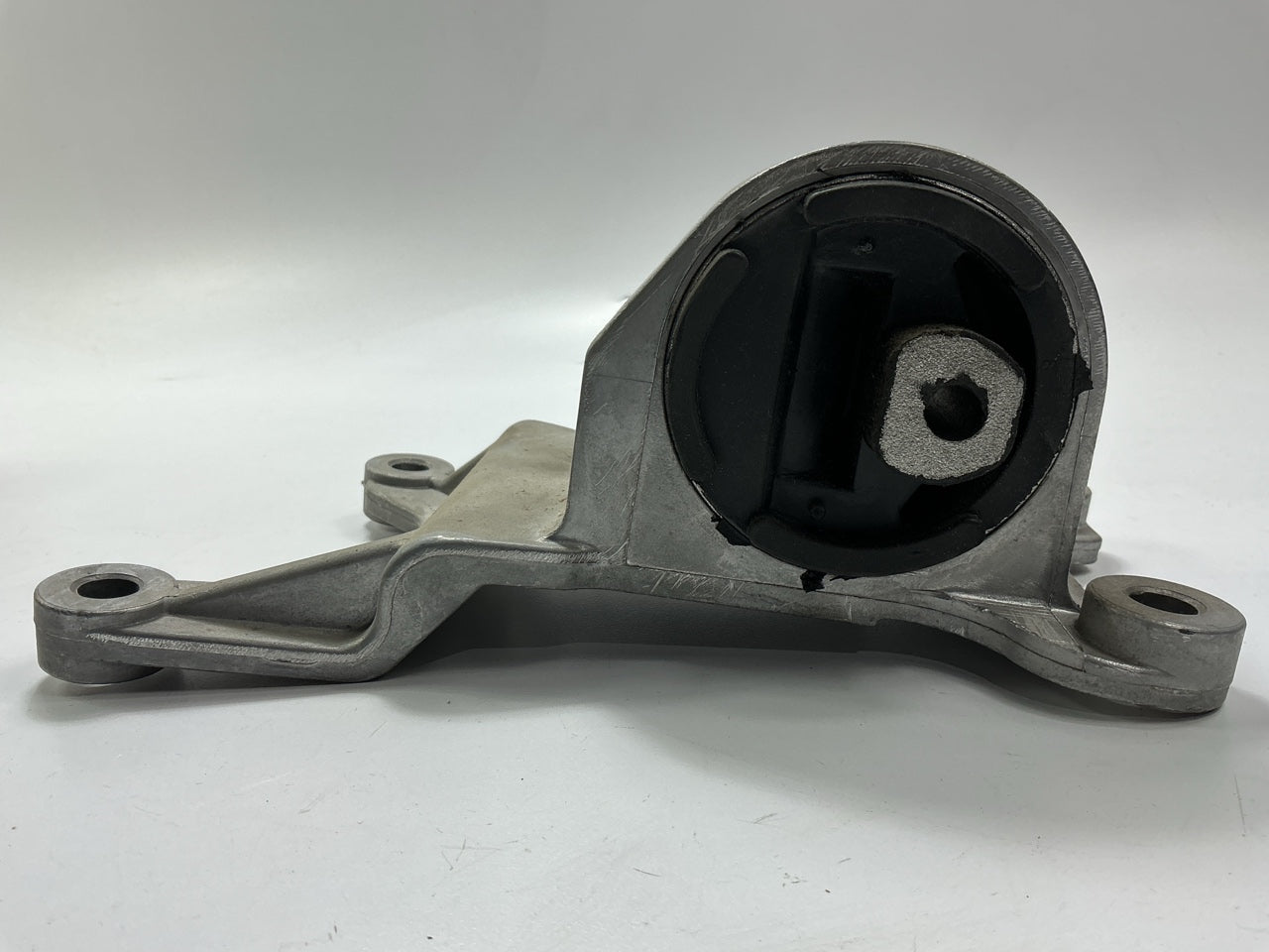 Auto Extra 2874 Front Auto Trans Mount