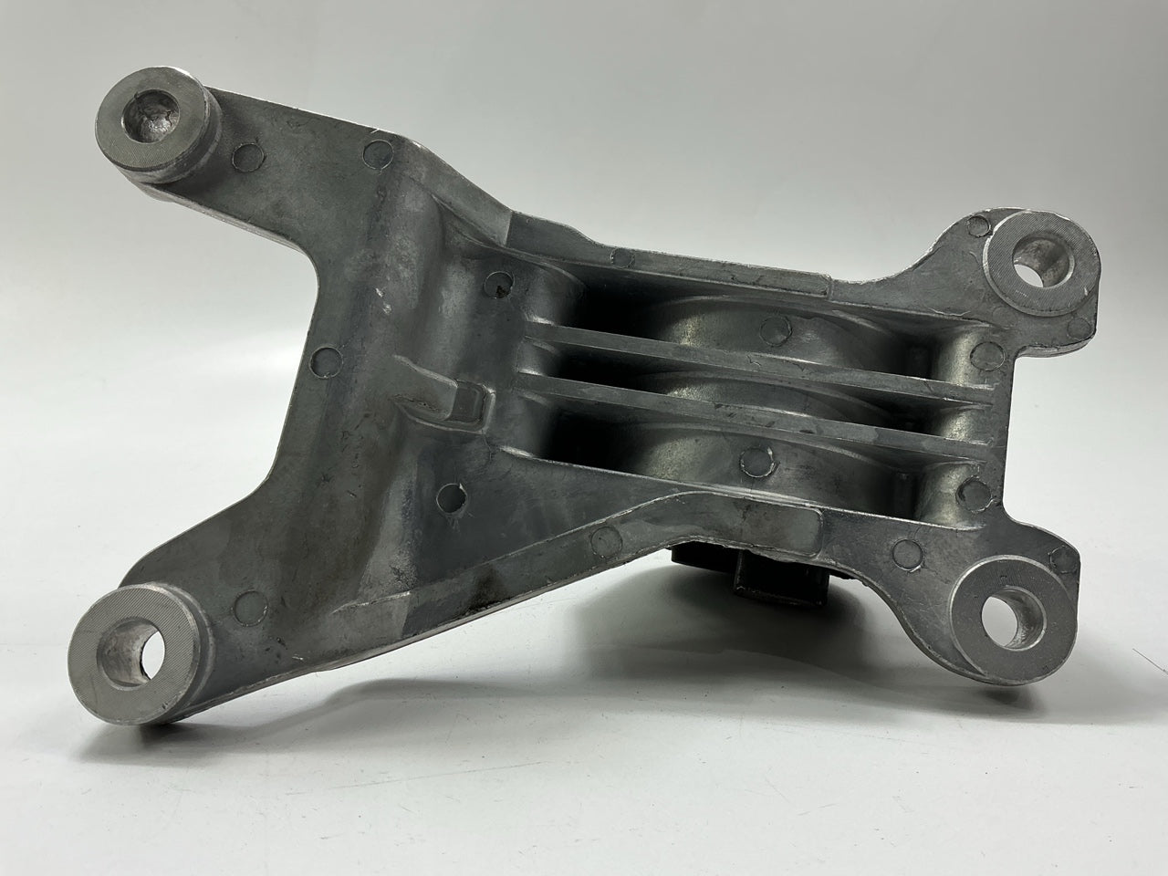 Auto Extra 2874 Front Auto Trans Mount