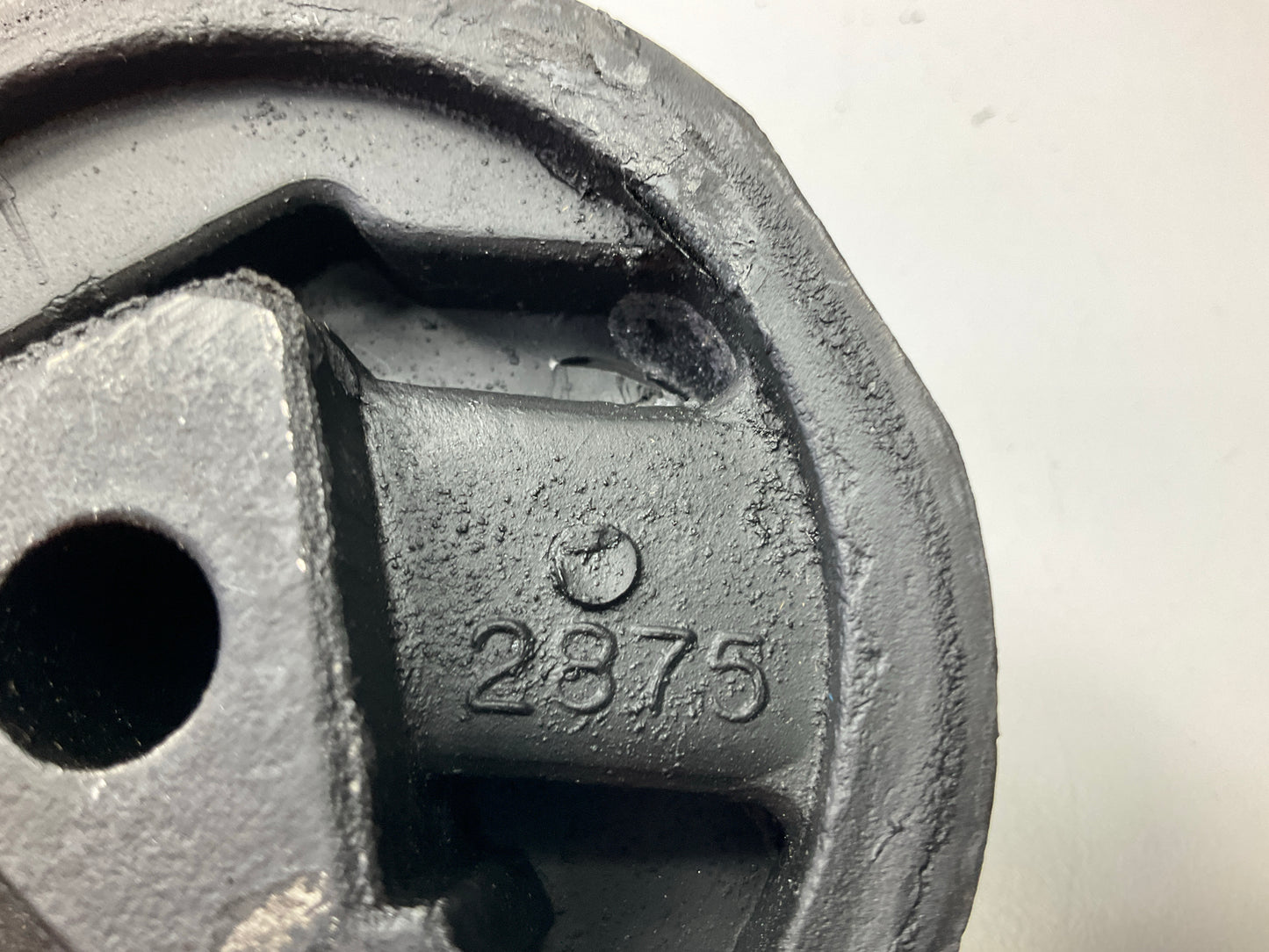 Auto Extra 2875 Front / Rear Left Automatic Transmission Mount