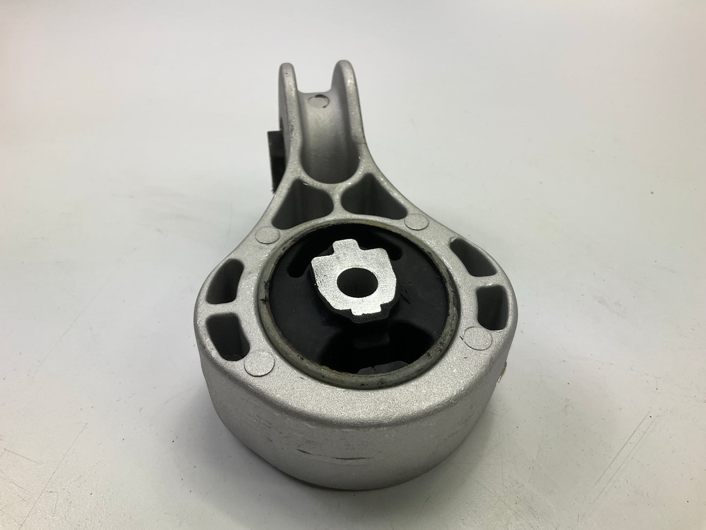 Auto Extra 3087 Rear Right Engine Torque Strut Mount For 2008-2011 Ford Focus