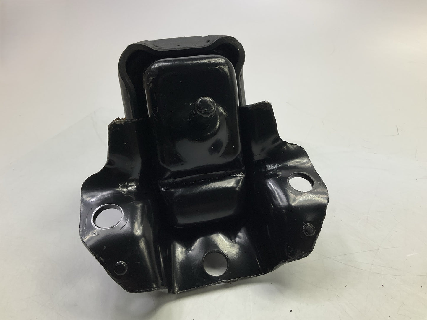 Auto Extra 3211 Front Motor Mount