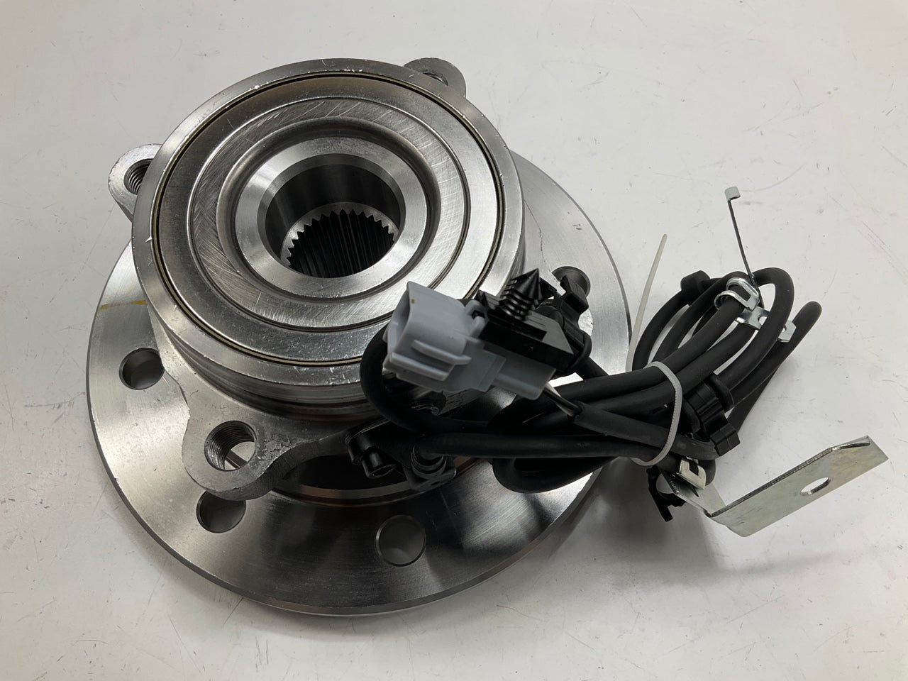 Auto Extra 515068 Front Left Wheel Bearing And Hub Assembly For 98-99 Ram 3500