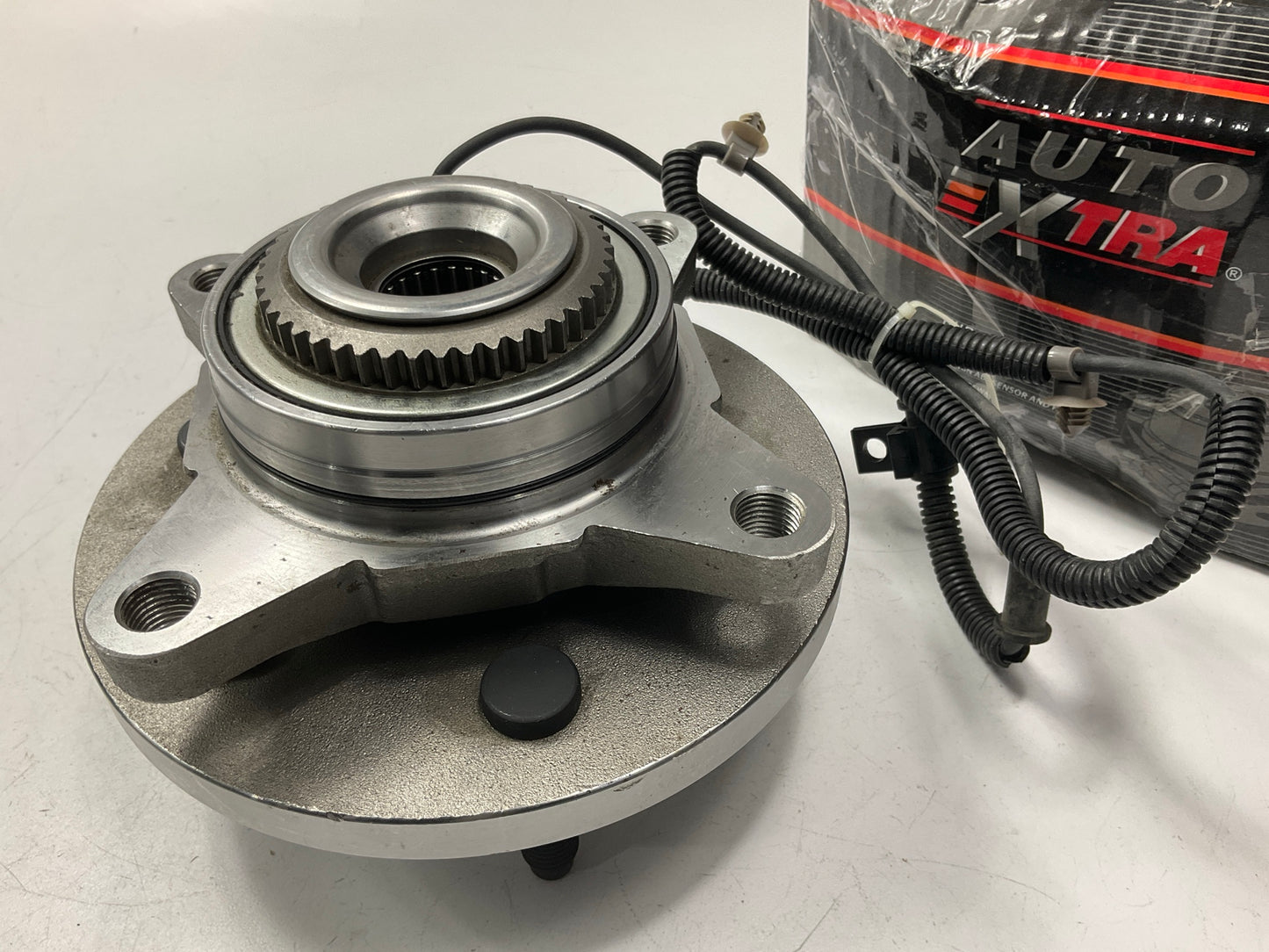 Auto Extra 515119 Front Wheel Hub For 2009-2010 Ford F-150