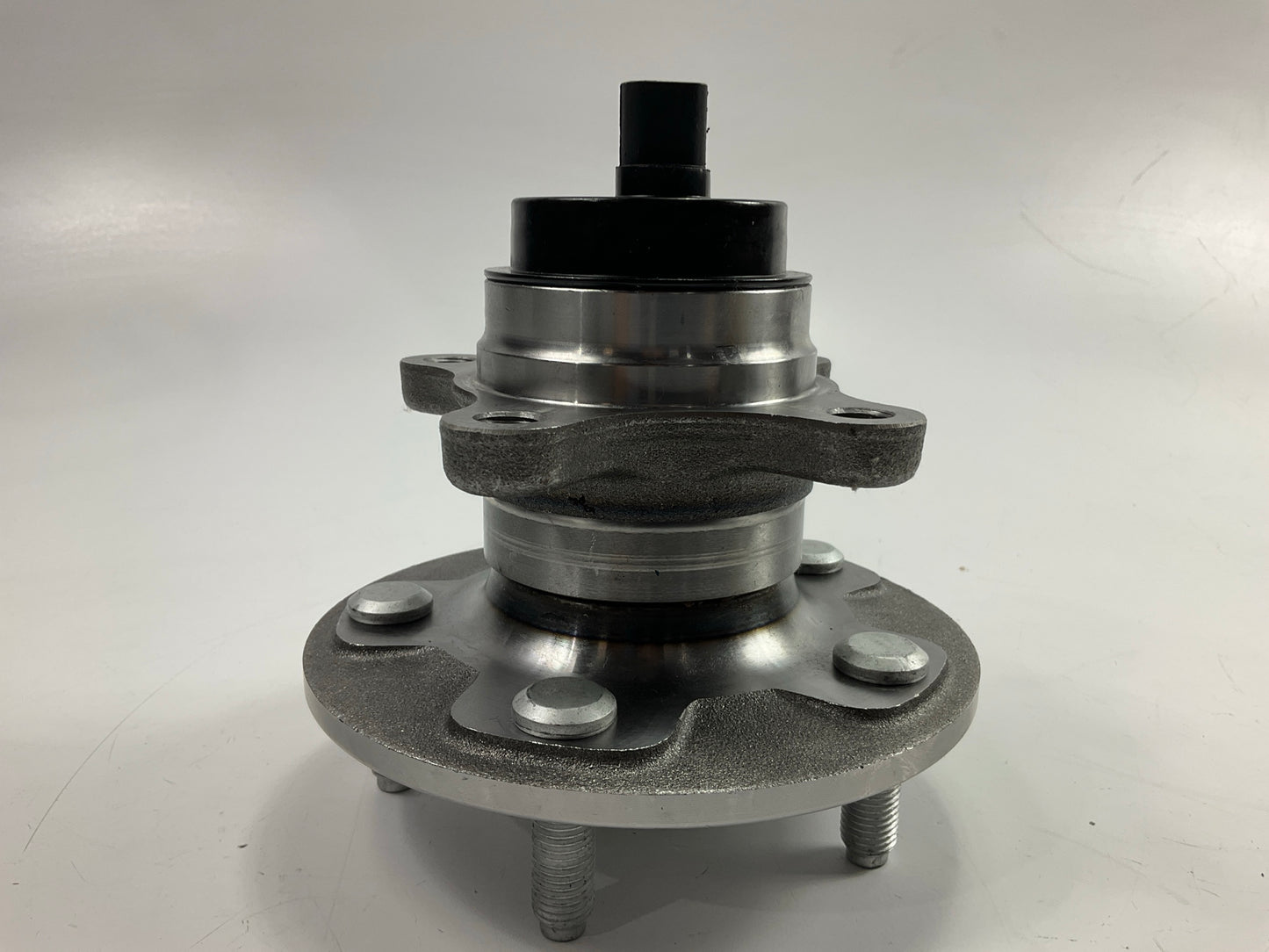 Auto Extra 590427 Front Right Wheel Hub And Bearing For 2008-2014 Lexus IS F