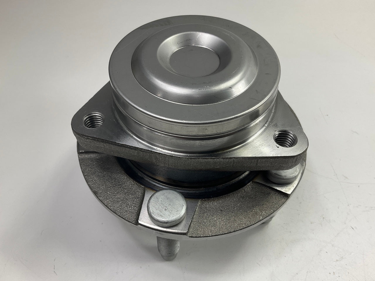 Auto Extra 590535 Front Wheel Bearing Hub 2014-17 Chevy Caprice, SS