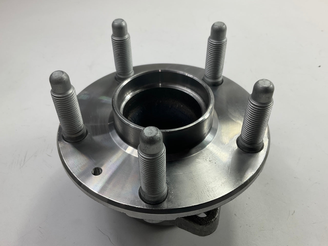 Auto Extra 590535 Front Wheel Bearing Hub 2014-17 Chevy Caprice, SS
