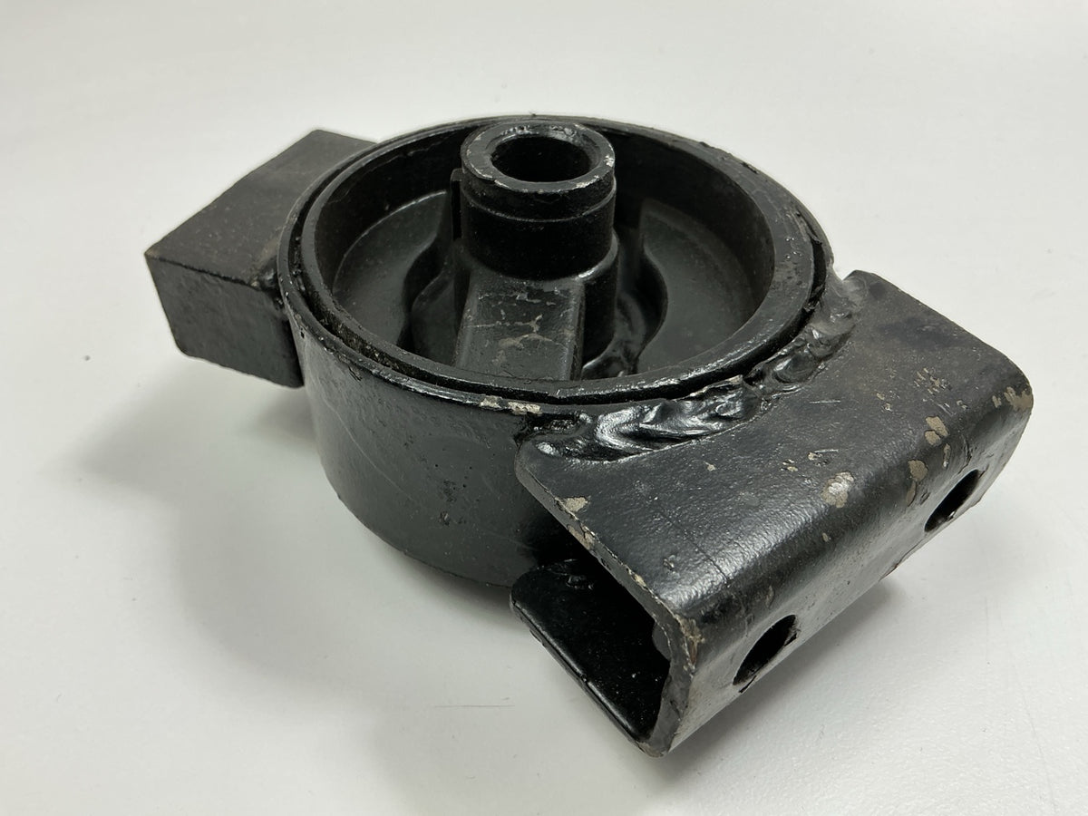 Auto Extra 8481 Front Engine Motor Mount For 1988-91 Toyota Camry, 1990-91 ES250