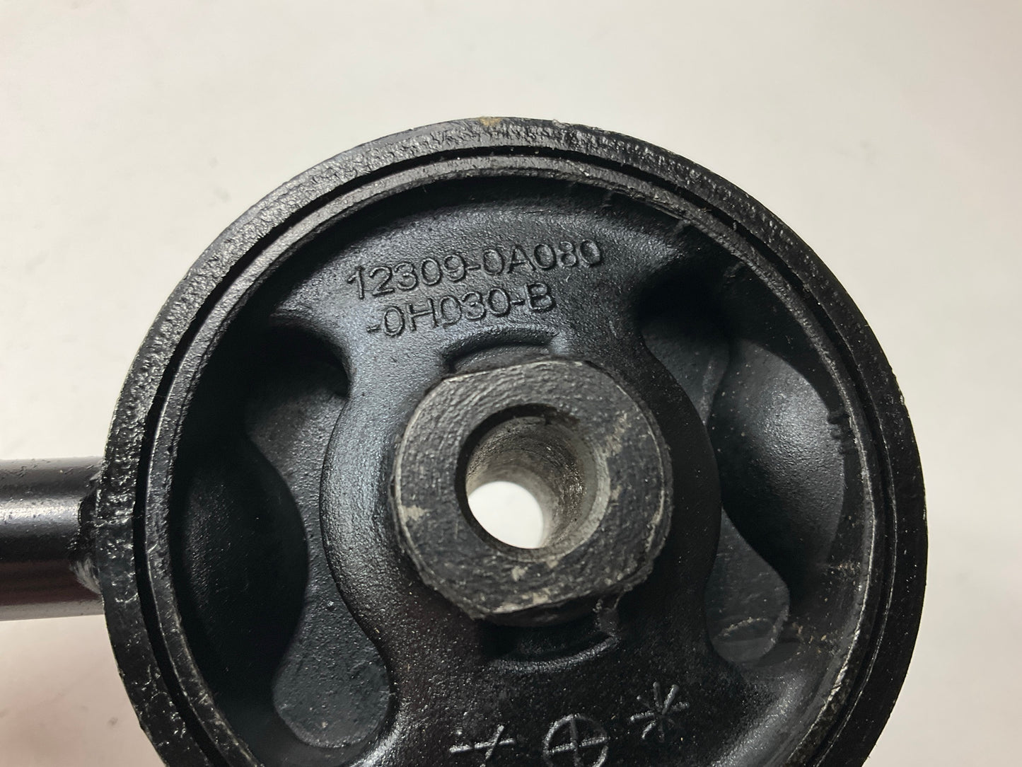 Auto Extra 9148 Right Engine Torque Strut Mount 02-06 Toyota Camry, 04-08 Solara