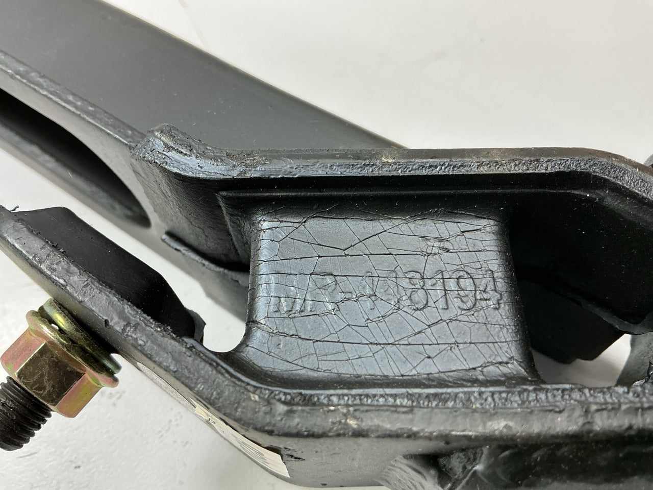 Auto Extra 9201 Automatic Transmission Mount - 01-06 Montero 4WD Only