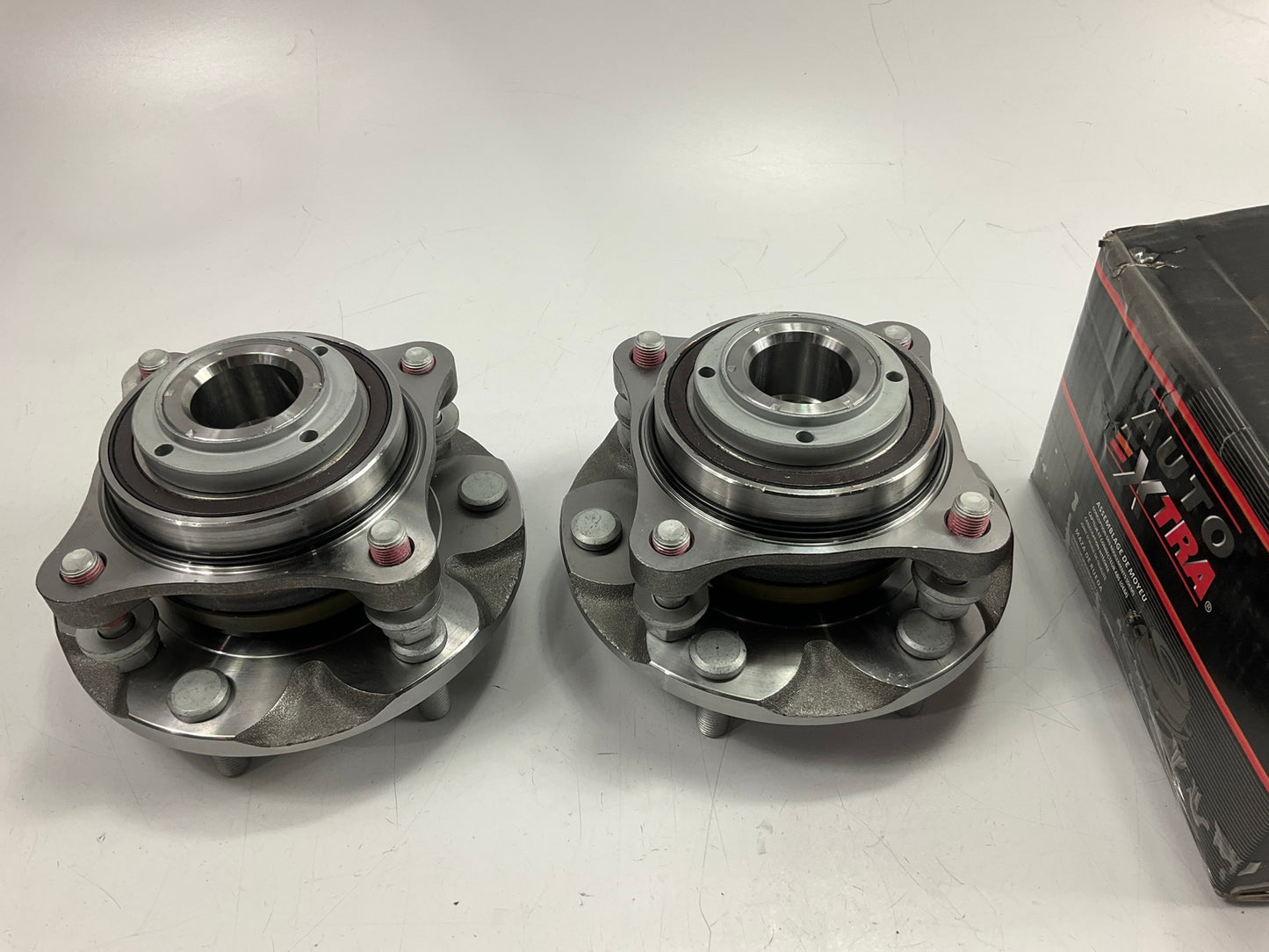 (2) Auto Extra 950004 Wheel Bearing And Hub Assembly, Front
