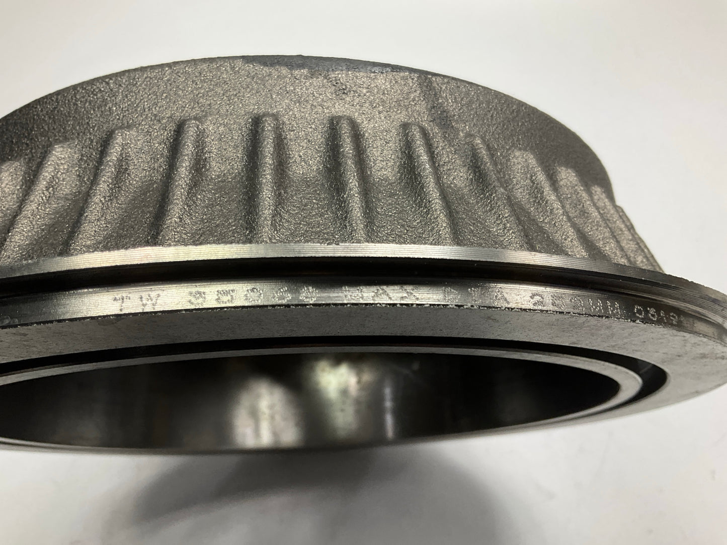 Auto Extra AX35068 Rear Brake Drum For 1998-2003 Toyota Sienna