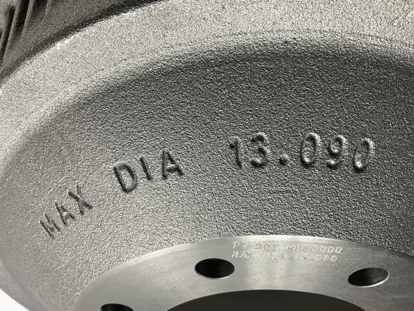 Auto Extra AX80000 DUALLY Rear Brake Drum  -13 X 3-1/2 Brakes, DRW (Dually Only)