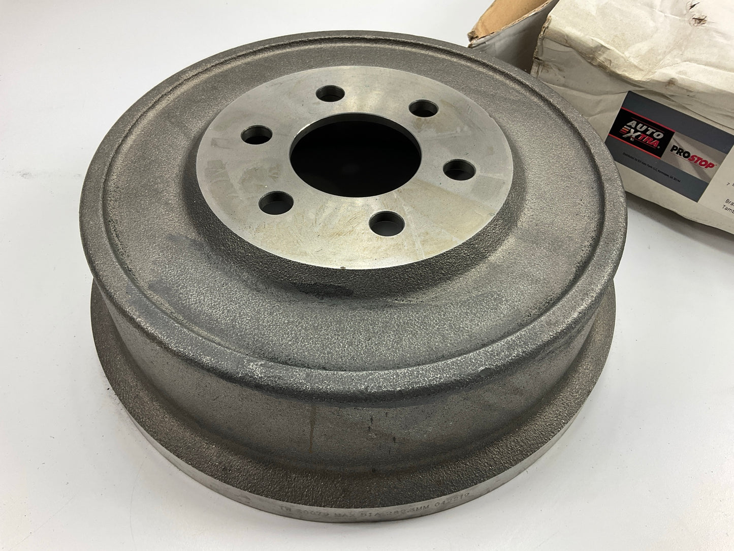 Auto Extra AX80079 Rear Brake Drum For 2000-2002 Dodge Dakota, 98-02 Durango