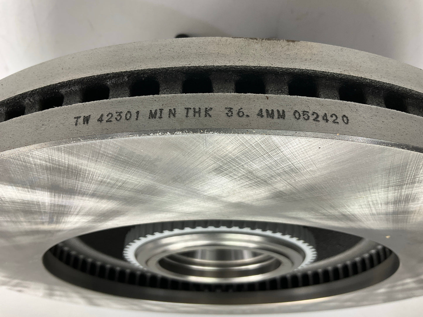 Auto Extra AX901298 Front Brake Rotor And Hub Assembly For 2013-2022 F-250 F-350