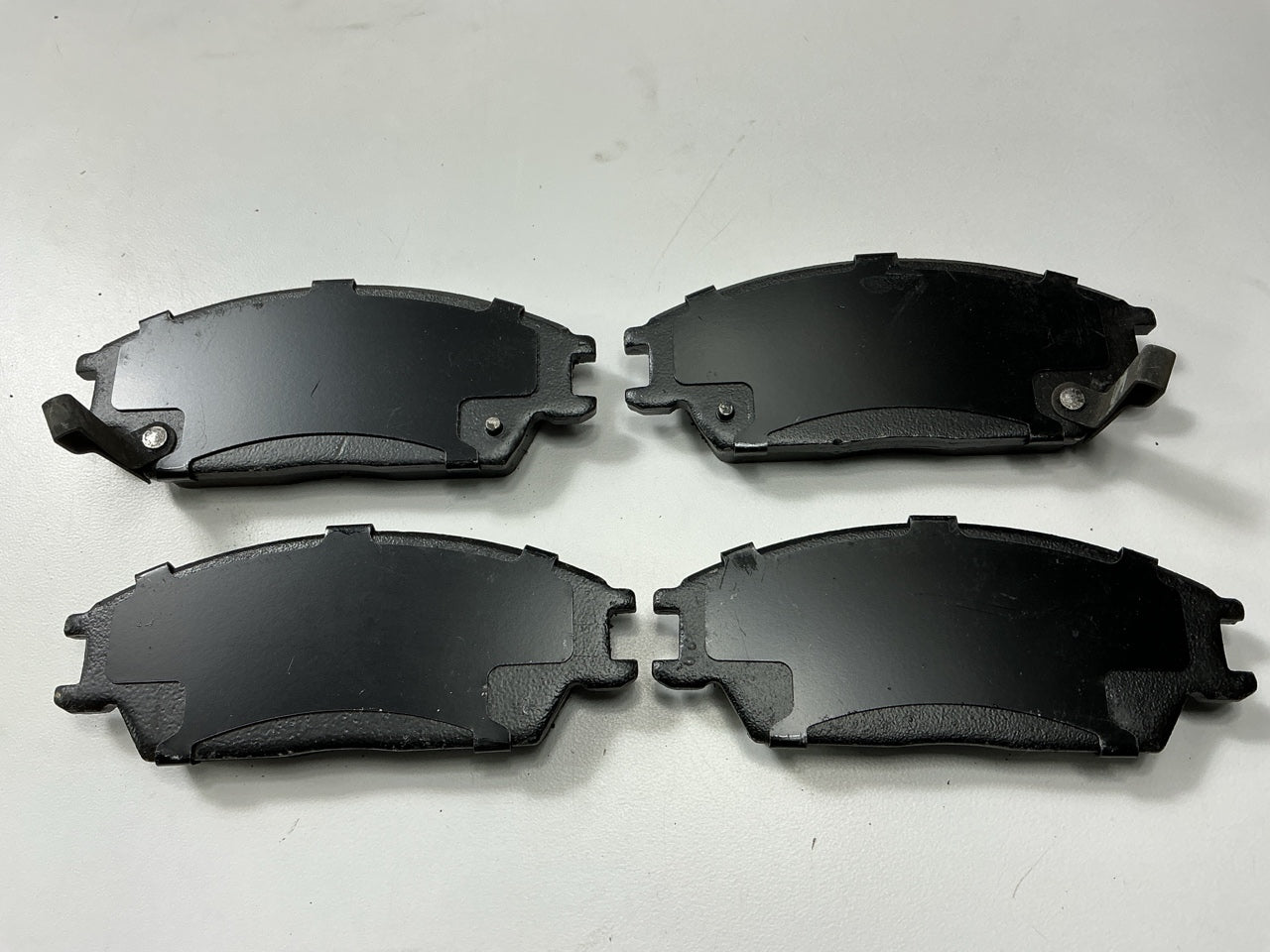 Auto Extra AXMD497 Front Semi-Metallic Disc Brake Pads