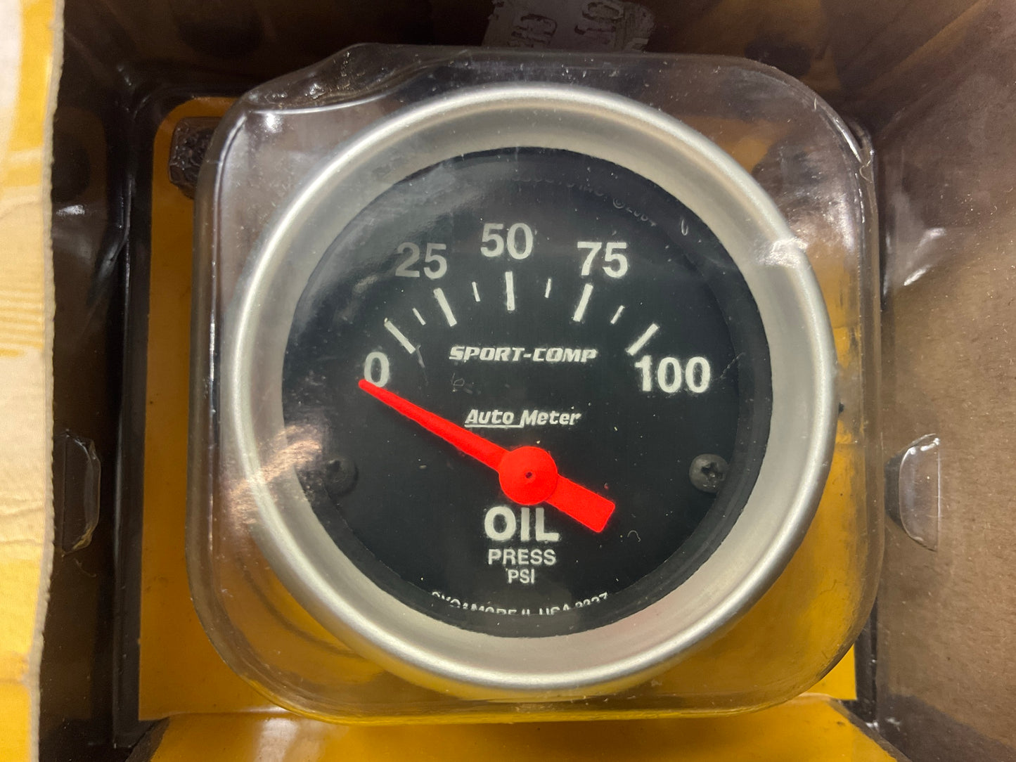 OPEN BOX - Autometer 3327 Sport-Comp Oil Pressure Gauge 2-1/16 In., Electrical
