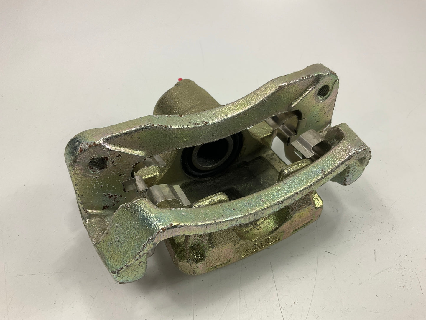 REMAN. Auto Specialty 41-52534 Rear Left Brake Caliper