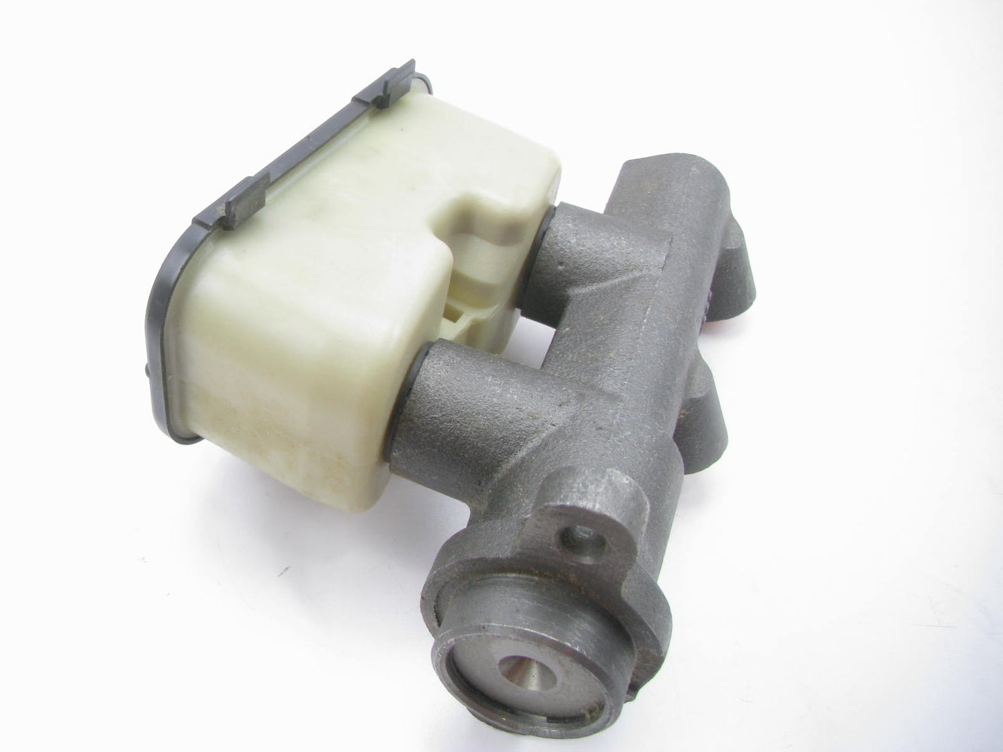 Auto Specialty M-82066 Brake Master Cylinder With Reservoir