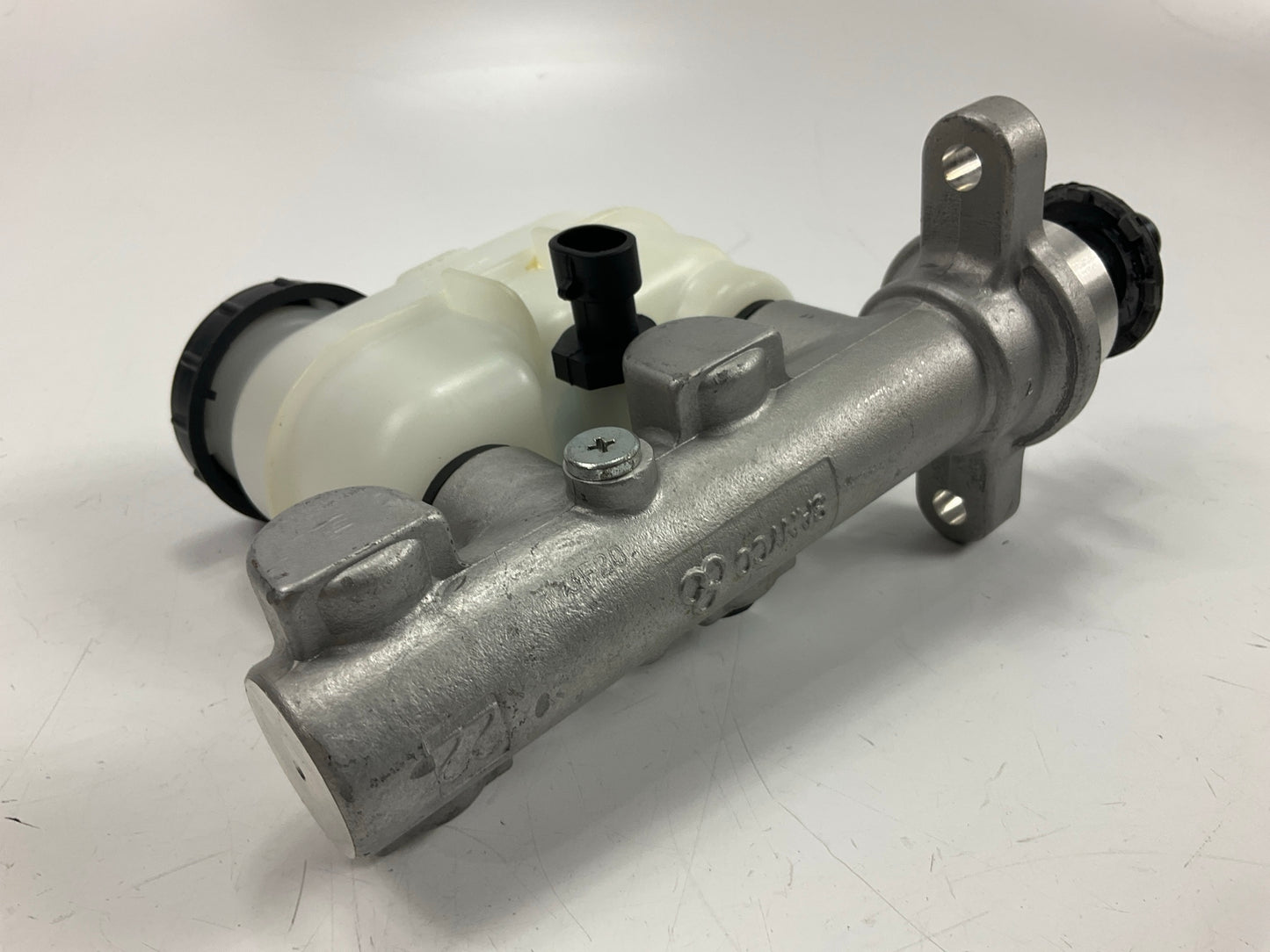 Auto Specialty M-83042 Brake Master Cylinder For 1995-1999 Neon