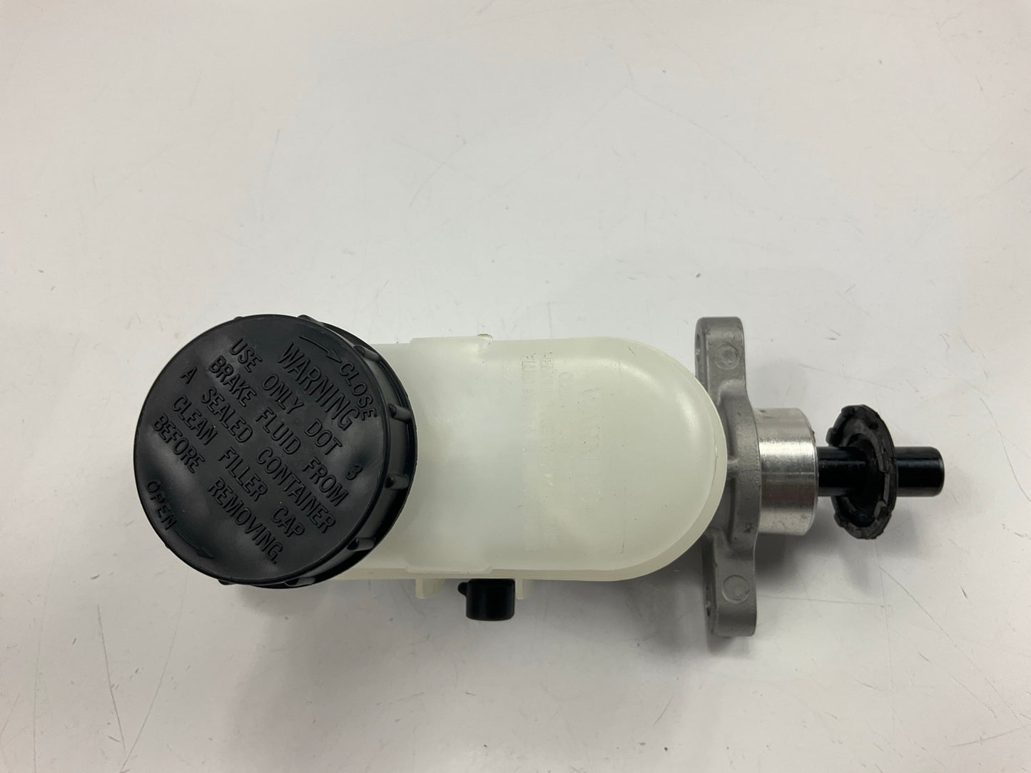 Auto Specialty M-83042 Brake Master Cylinder For 1995-1999 Neon