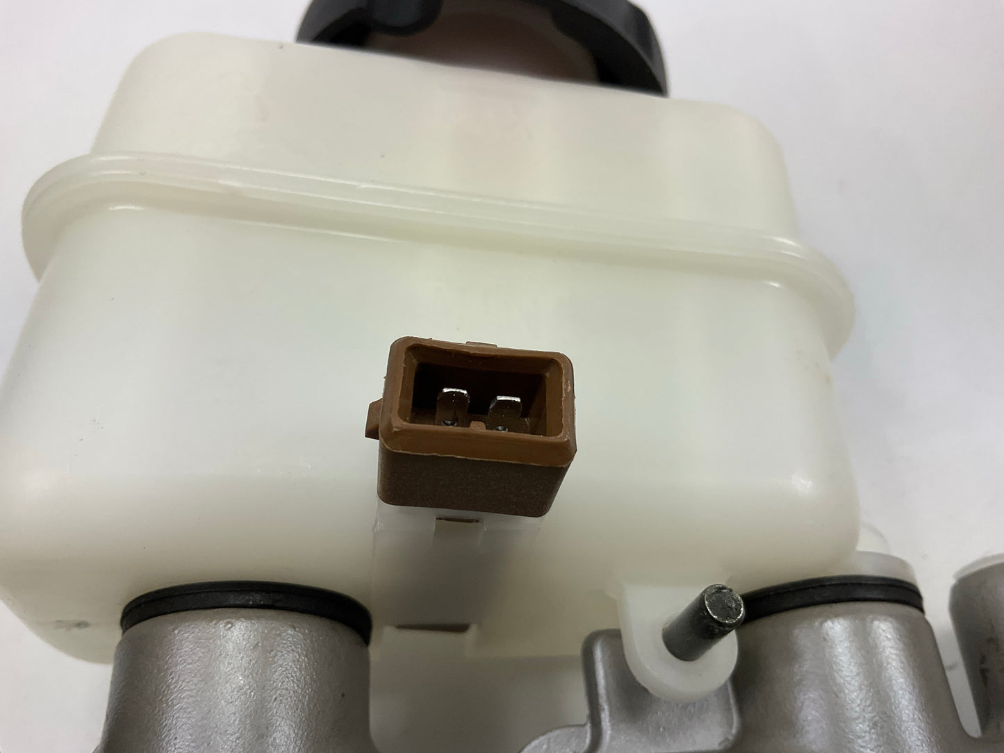 Auto Specialty M52726 Brake Master Cylinder