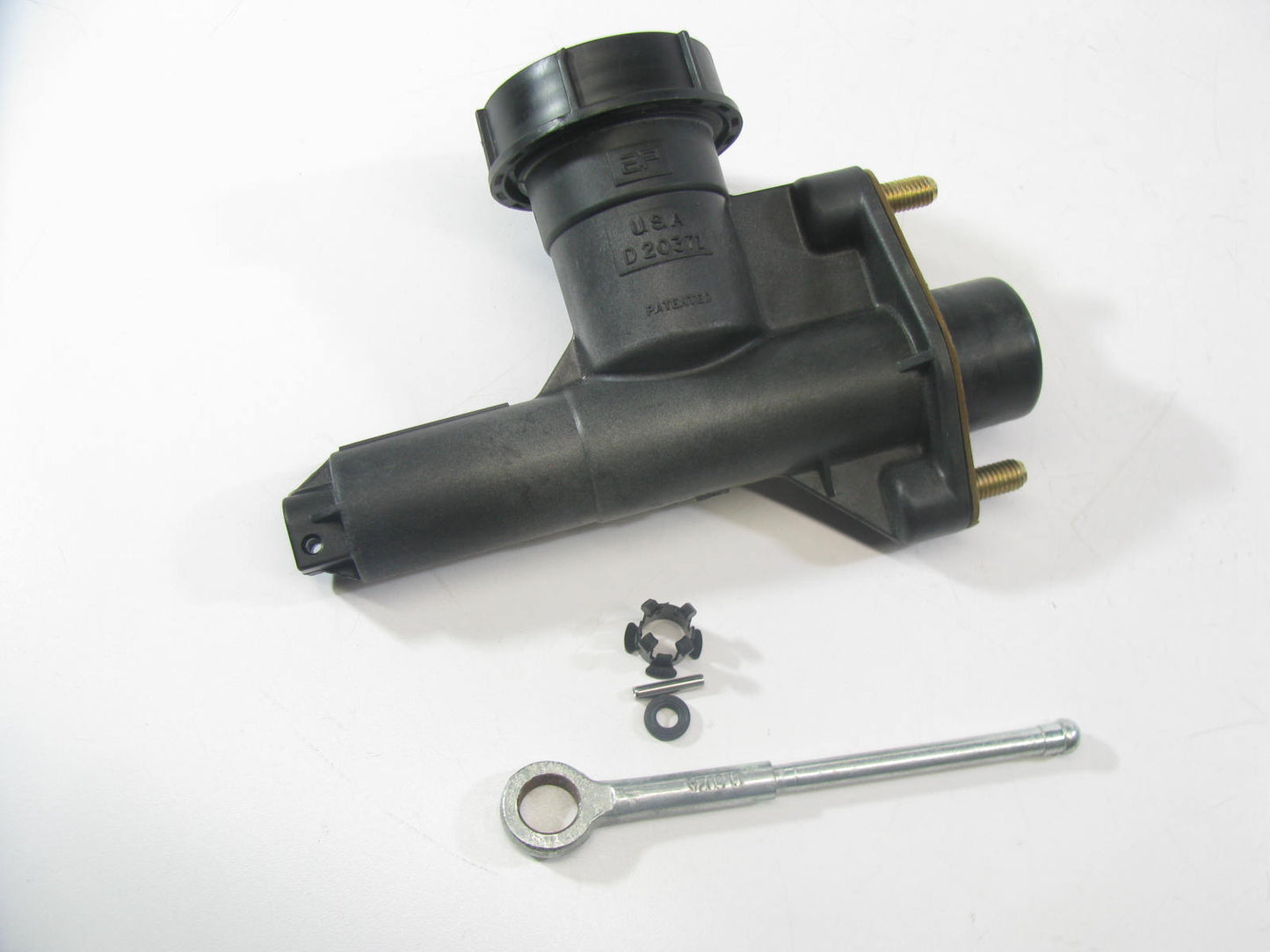 Auto Specialty Q85007 Clutch Master Cylinder 1988-2006 Ford E-350 2000-05 E-450