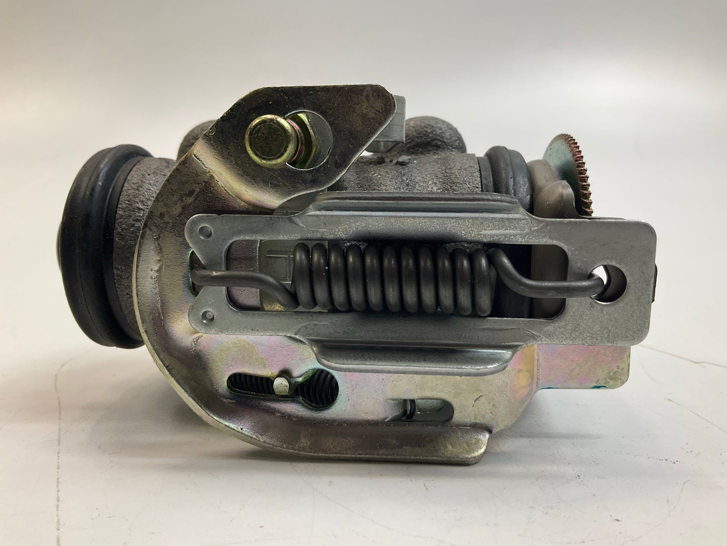 Auto Specialty W-62020 Rear Right / Left Rearward Drum Brake Wheel Cylinder