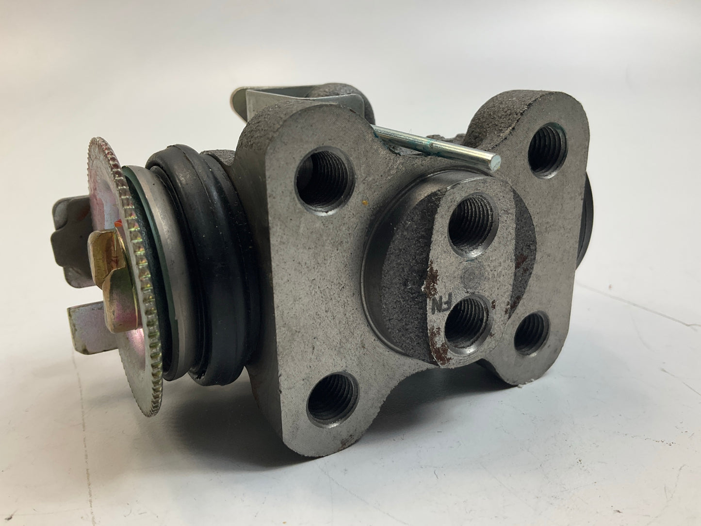 Auto Specialty W-62020 Rear Right / Left Rearward Drum Brake Wheel Cylinder