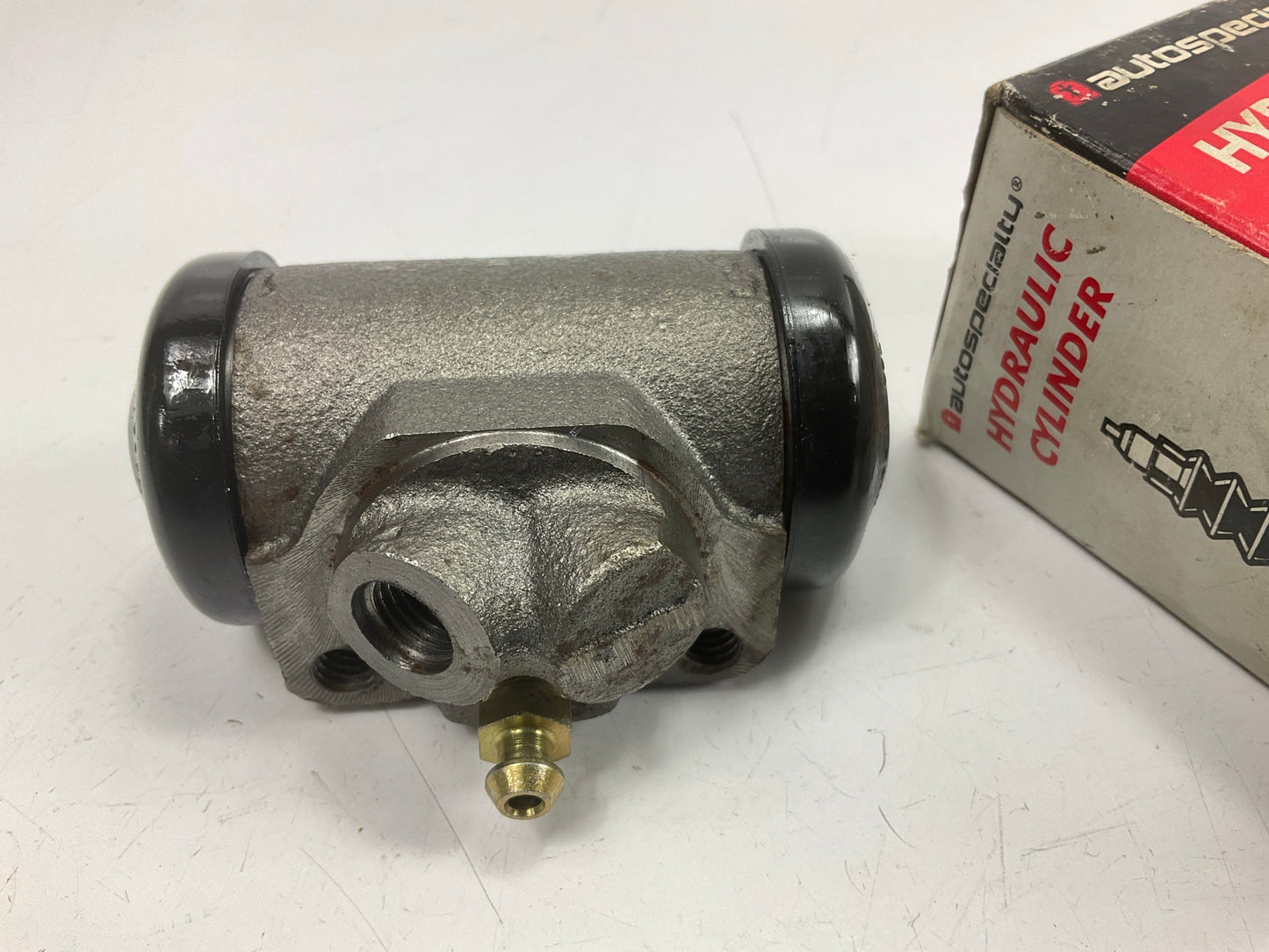 Auto Specialty W-82063 Front Right Drum Brake Wheel Cylinder