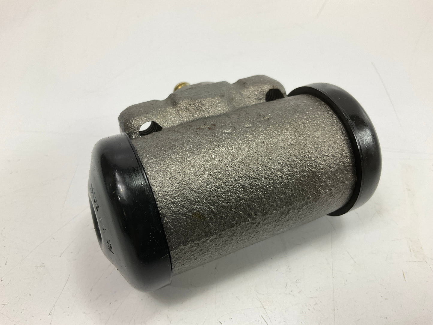 Auto Specialty W-82063 Front Right Drum Brake Wheel Cylinder