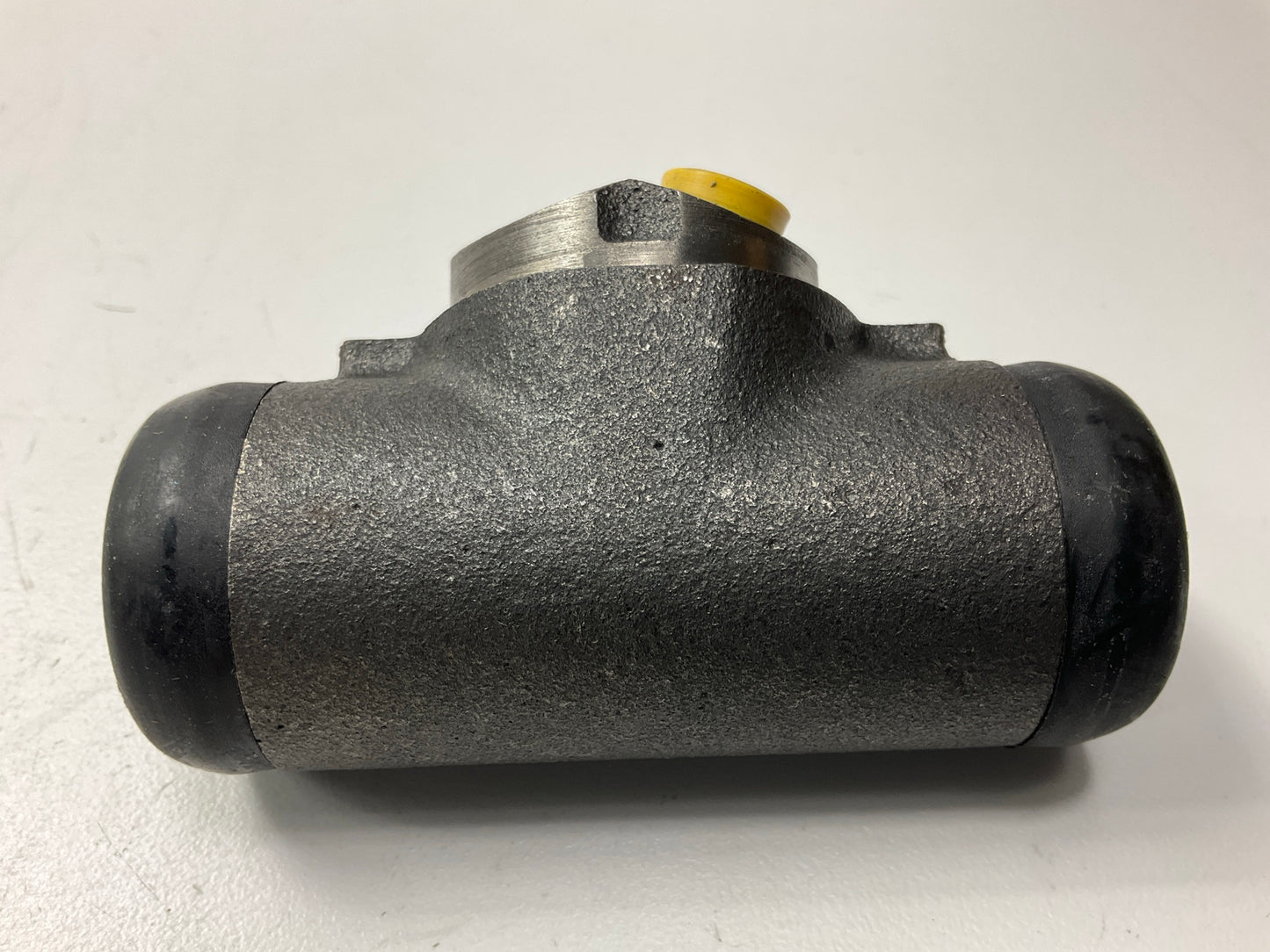 Auto Specialty W81038 Rear Right Drum Brake Wheel Cylinder