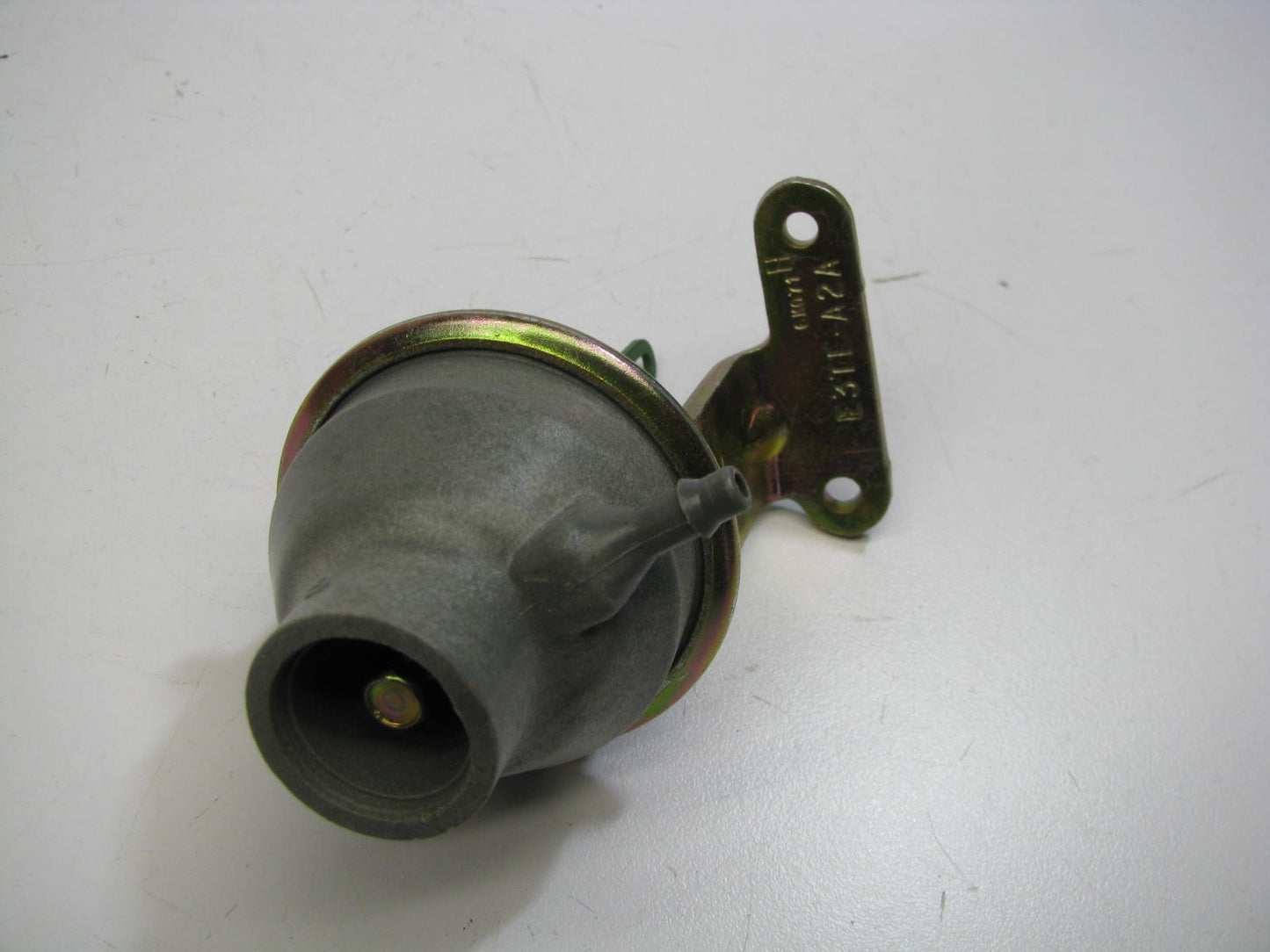 Auto Tune A30-280 Carburetor Choke Pull-Off 75-76 Ford 2150 2-BBL - E3TE-A2A