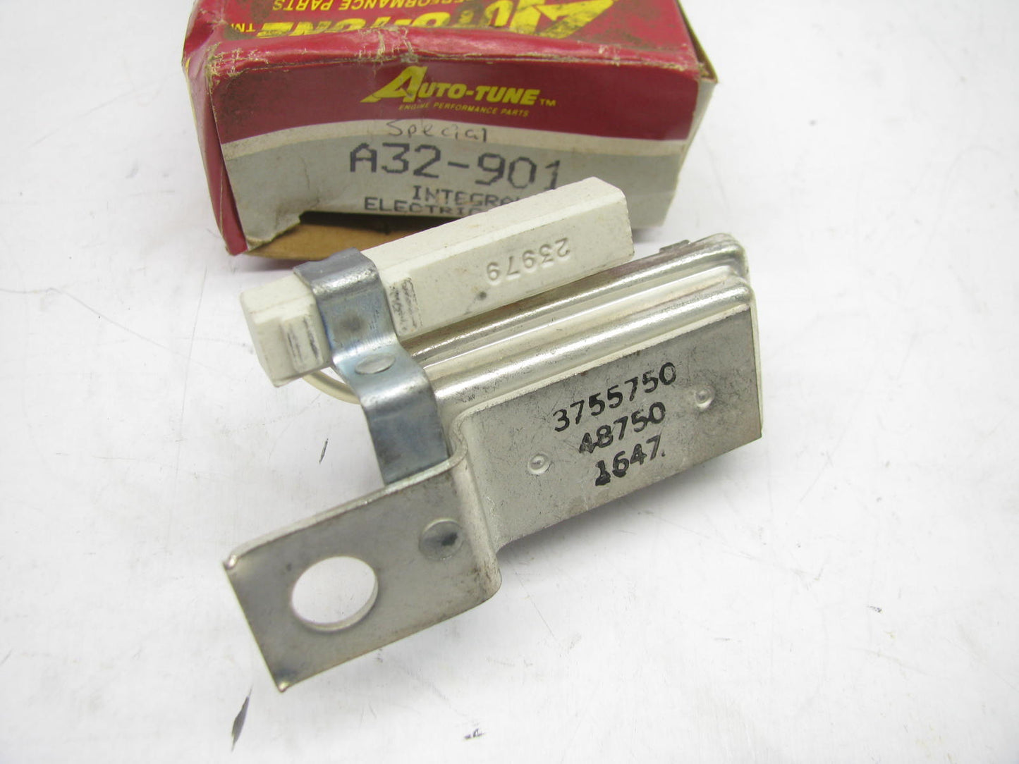 Auto Tune Electronic Assist Carburetor Choke Pull-Off 3755750, 3755770 Relay