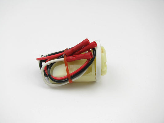 Auto Tune PT33011 Park & Turn Signal Light Socket
