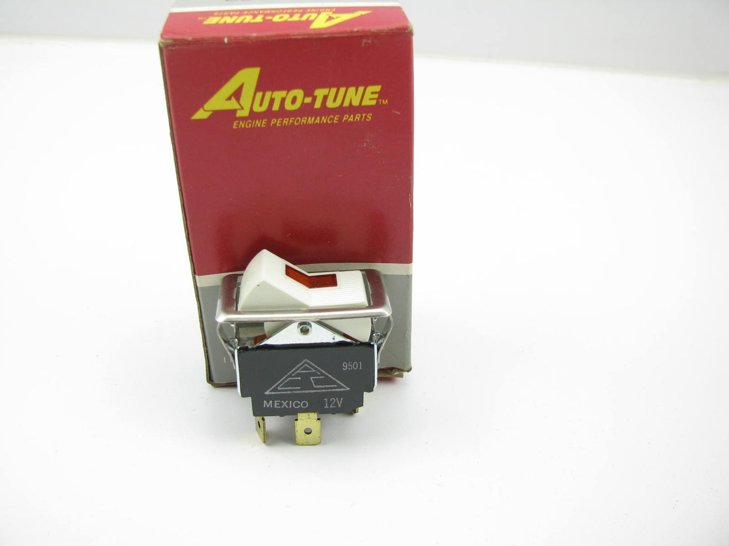 Auto Tune PT43192 Illuminated Rocker Switch 35 Amp 12V 1.4'' X .8'' Hole