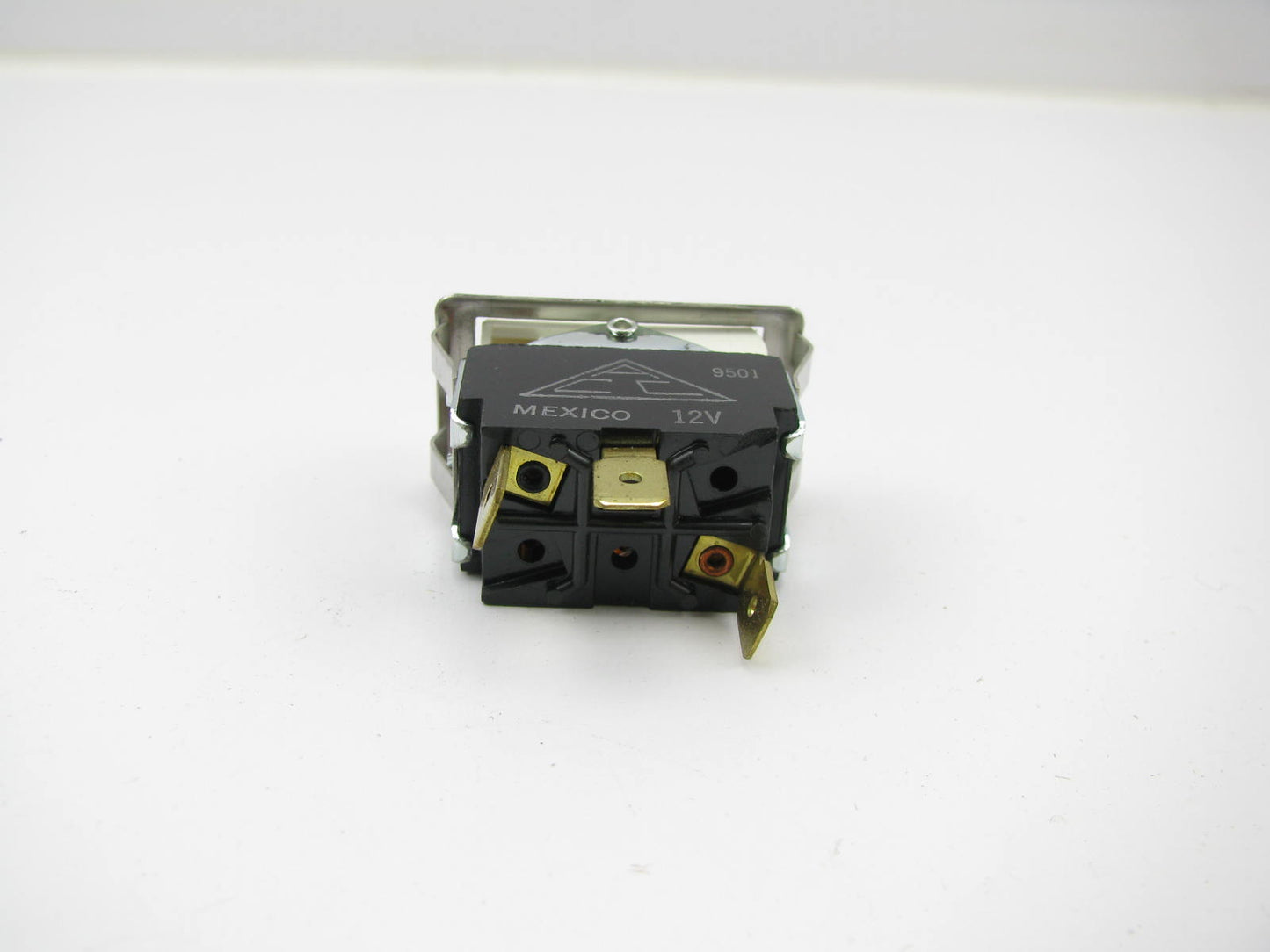 Auto Tune PT43192 Illuminated Rocker Switch 35 Amp 12V 1.4'' X .8'' Hole