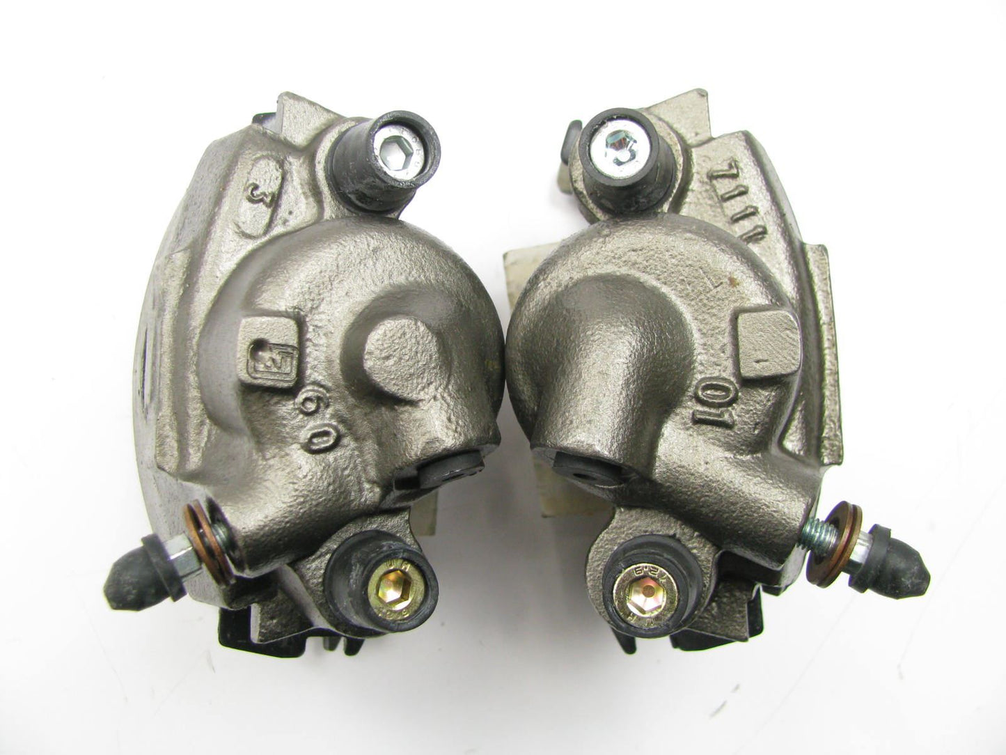 REMANUFACTURED Autoline C413738A Front Brake Calipers Set W/ Pads