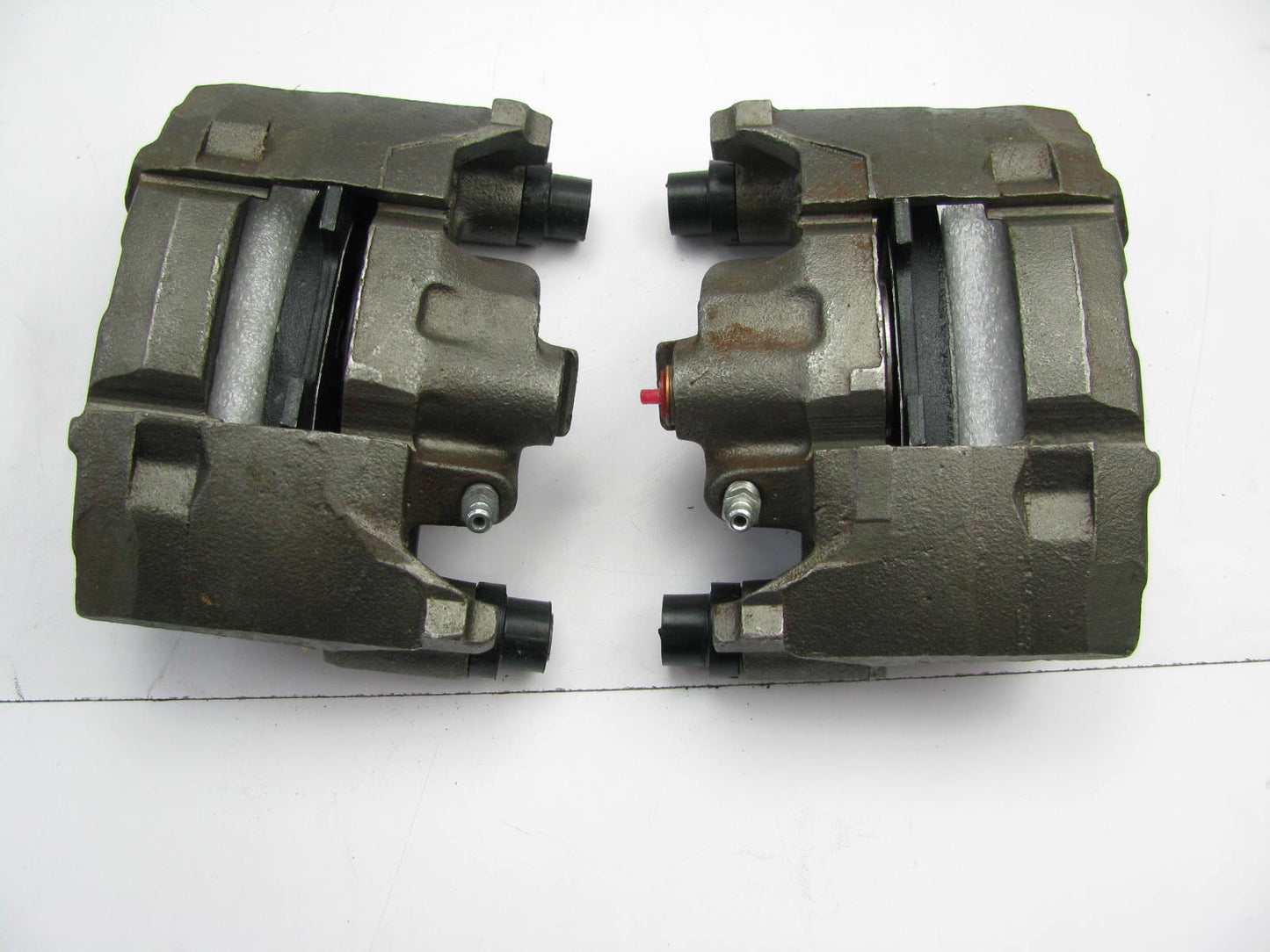 Remanufactured Autoline C414546A FRONT Disc Brake Caliper Set With Brake Pads