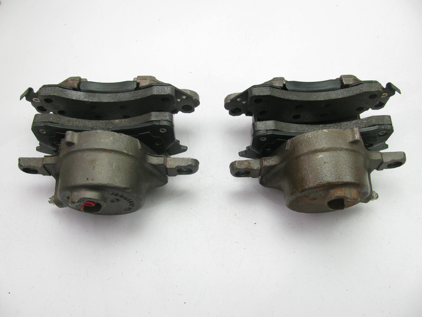 MISSING BOLTS - Autoline C418889 Front Brake Caliper Set W/ Brake Pads